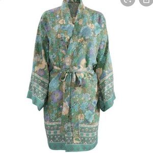 World Market Floral Robe/Kimono